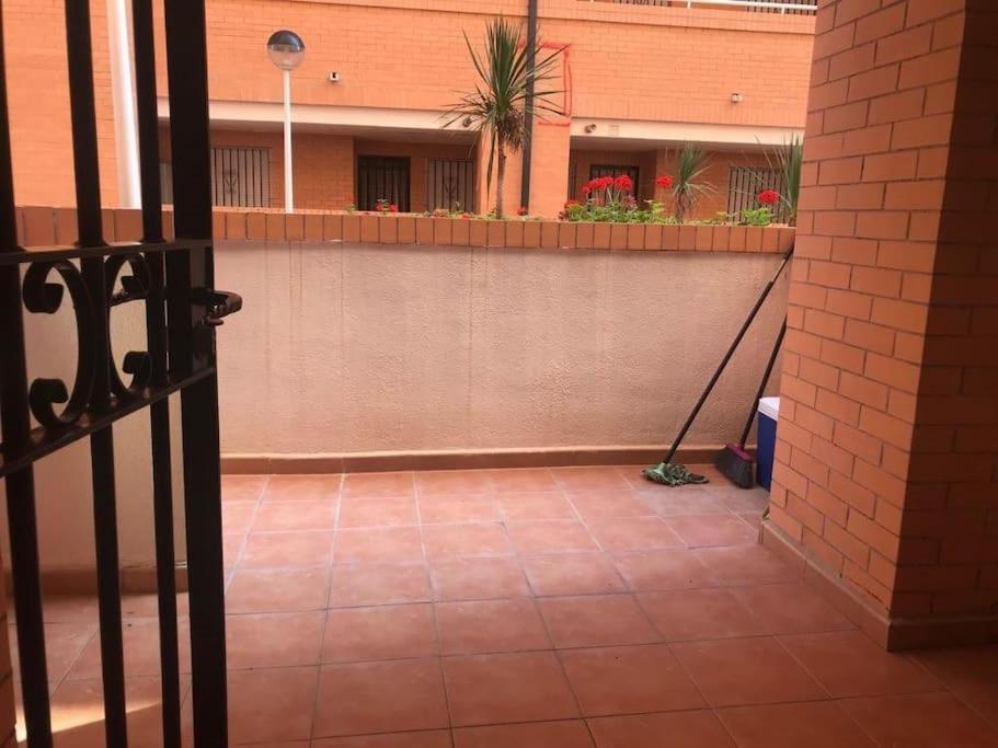Bajo Con Gran Terraza En Ribera De