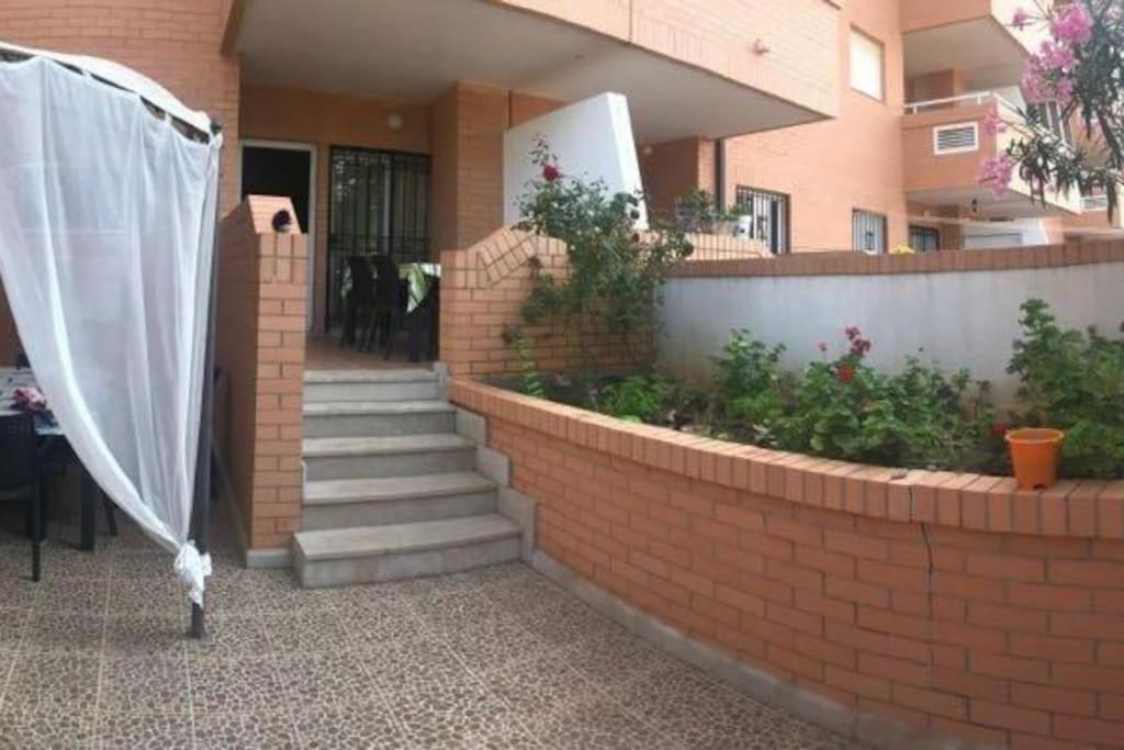 Bajo Con Gran Terraza En Ribera De *